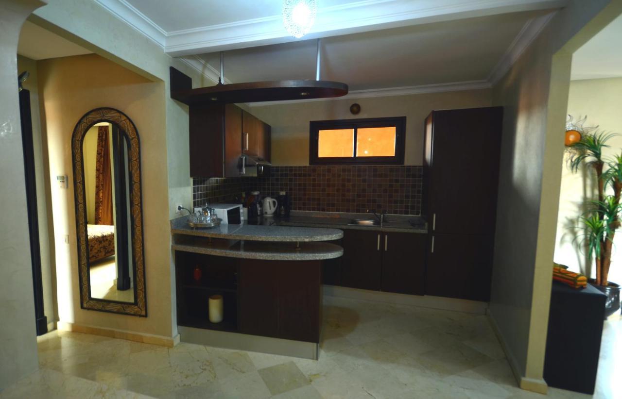 マラケシュAppart Vue Piscine Et Montagne Marrakechアパートメント エクステリア 写真